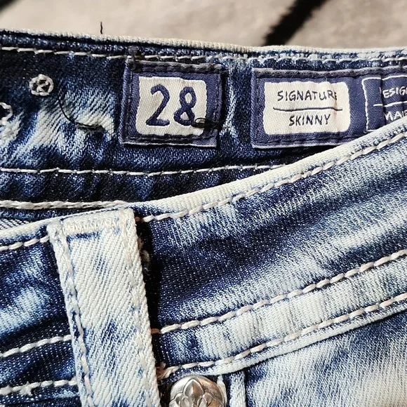 MISS ME EMBROIDERED FAUX-FLAP RHINESTONES ACID-WASH SIGNATURE SKINNY DEN… - Picture 6 of 15